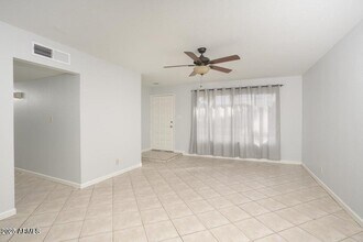 2806 S Cottonwood Dr in Tempe, AZ - Building Photo - Building Photo