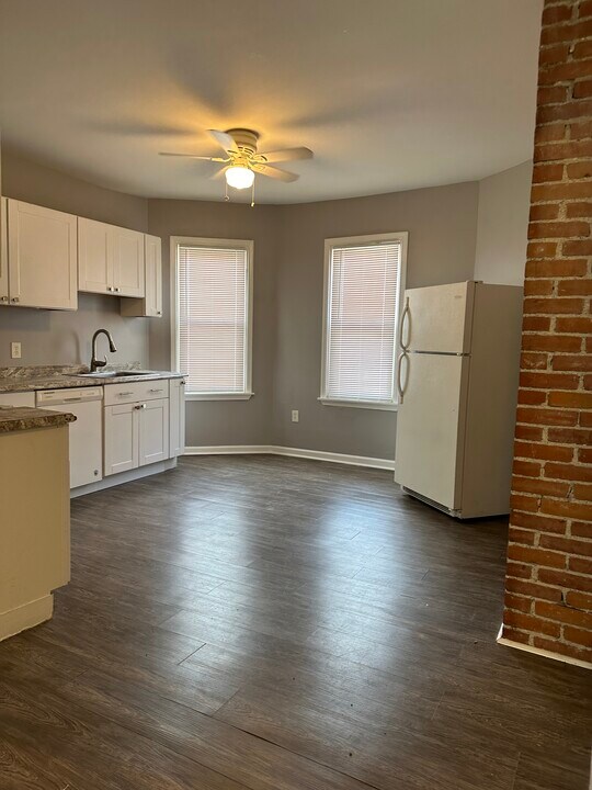 48 Maytide St, Unit #2 in Pittsburgh, PA - Building Photo