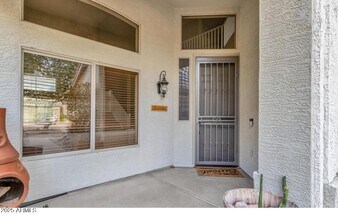 2009 E Creedance Blvd in Phoenix, AZ - Building Photo - Building Photo