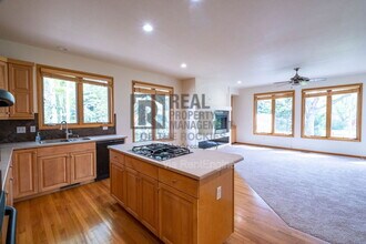 5436 Hunter Dr in Windsor, CO - Building Photo - Building Photo