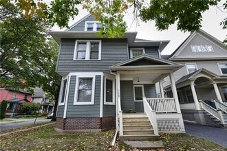 152 Rosedale St, Unit City glamour in Rochester, NY - Foto de edificio - Building Photo
