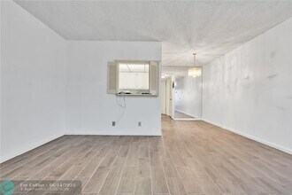 165 Sussex I in West Palm Beach, FL - Building Photo - Building Photo