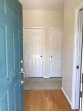 260 Channing Way, Unit 8 in San Rafael, CA - Building Photo - Building Photo