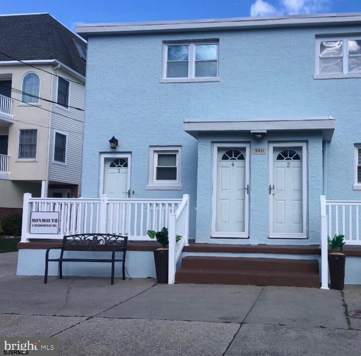9411 Monmouth Ave in Margate City, NJ - Building Photo