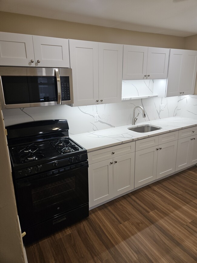 17 Prospect St, Unit Unit Three