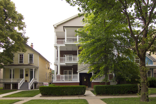 1120 Ontario St in Oak Park, IL - Building Photo - Building Photo