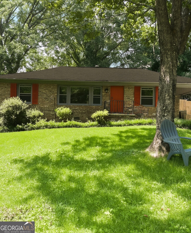 property at 224 Shawnee Trail SE