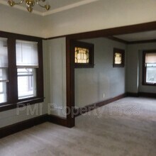 2604 N 50th St in Milwaukee, WI - Building Photo - Building Photo