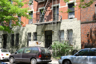 239-247 W 21st St in New York, NY - Building Photo - Building Photo