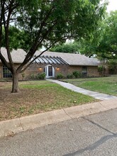 8257 Bobwhite Dr in Frisco, TX - Building Photo - Building Photo