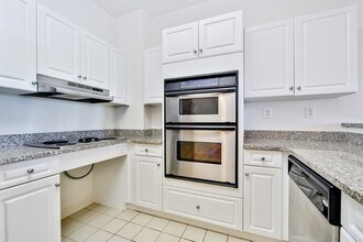 1 Cityview Ln in Quincy, MA - Building Photo - Building Photo