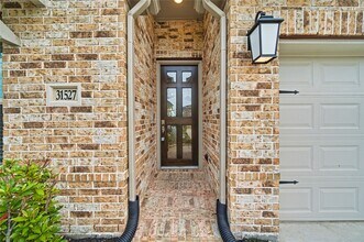 31527 Splitting Willow Ln in Fulshear, TX - Building Photo - Building Photo