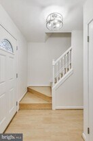 17505 Longview Ln in Olney, MD - Building Photo