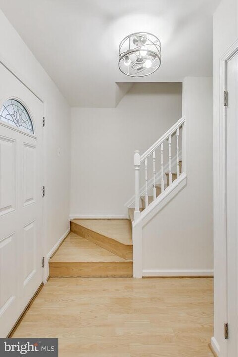 17505 Longview Ln in Olney, MD - Building Photo