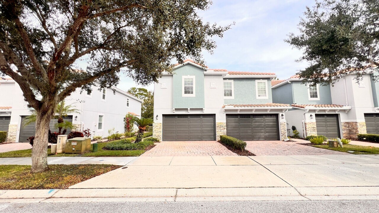 1900 Garden Sage Dr in Oviedo, FL - Building Photo