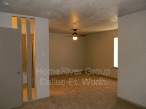 837 Madison Dr in Lewisville, TX - Building Photo - Building Photo