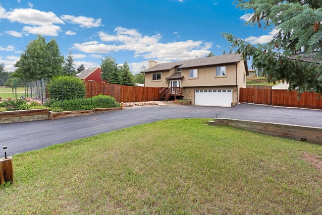 property at 250 Pikeview Ave