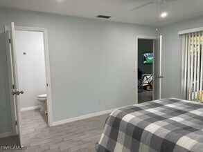 6396 Royal Woods Dr in Ft. Myers, FL - Building Photo - Building Photo