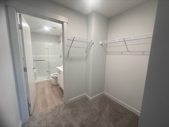 140 Jensen Ave W in Parksville, BC - Building Photo - Building Photo
