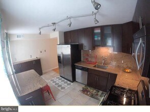 736 Quince Orchard Blvd-Unit -T-2 in Gaithersburg, MD - Building Photo - Building Photo