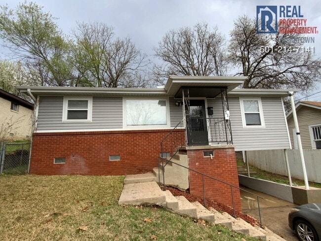 property at 711 W 54th St