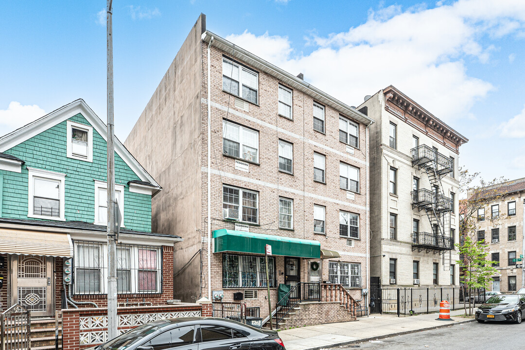 2208 Cortelyou Rd in Brooklyn, NY - Building Photo