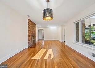 22502 SE 267th St in Maple Valley, WA - Foto de edificio - Building Photo