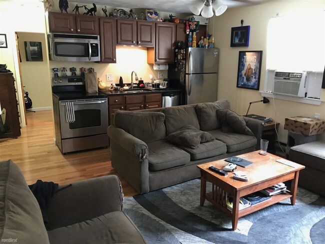 217 Holland St-Unit -# 31 in Somerville, MA - Building Photo - Building Photo