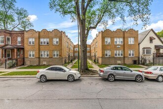 1042 N Leamington Ave Chicago, IL 60651 in Chicago, IL - Building Photo - Building Photo