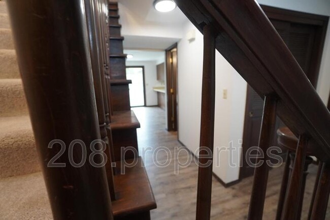 property at 3392 S Maze Ave