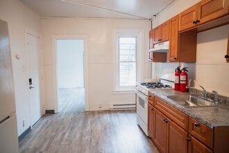 534 N Law St in Allentown, PA - Building Photo - Building Photo