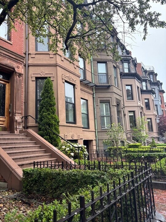 123 Marlborough St in Boston, MA - Building Photo