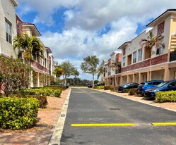 10280 SW Stephanie Way, Unit 8209 in Port St. Lucie, FL - Building Photo