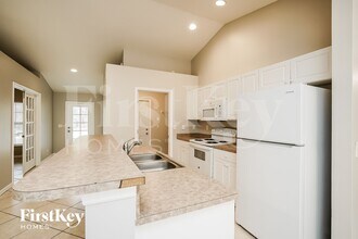 715 Bennington Dr in Lehigh Acres, FL - Building Photo - Building Photo