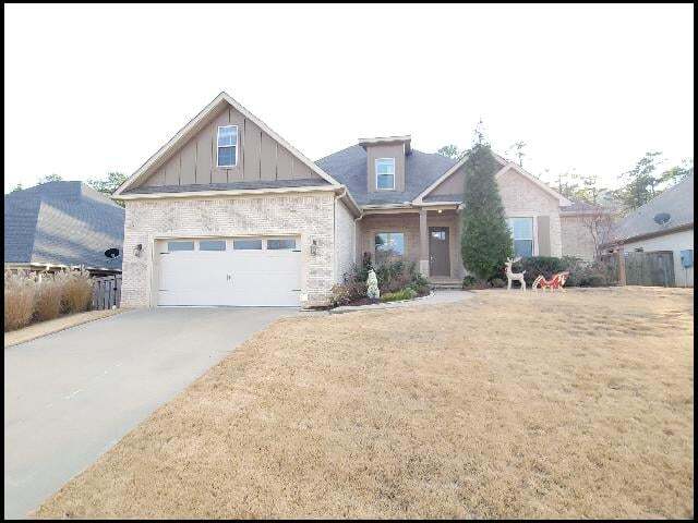 property at 17 Rosans Ct