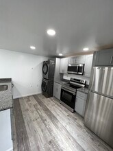 109 Perrin Ave, Unit Apt C in Shavertown, PA - Building Photo - Building Photo