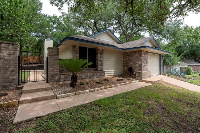 1709 Whitney Way in Austin, TX - Foto de edificio - Building Photo