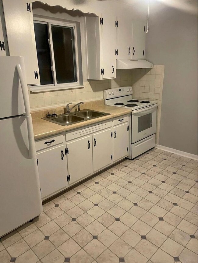 property at 470 US-70