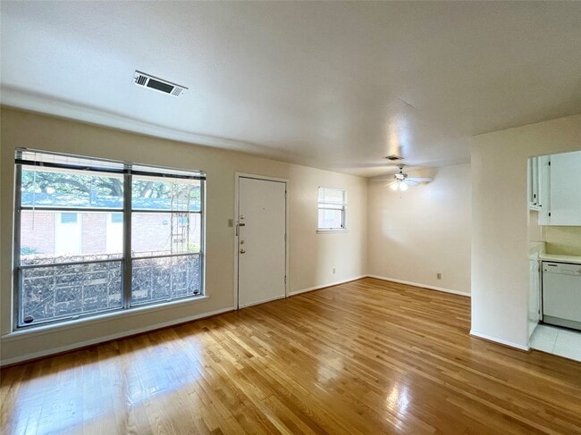 property at 3420 Mt Vernon St