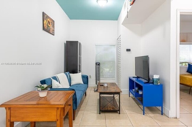 8028 NW 5th Ct in Miami, FL - Building Photo - Building Photo