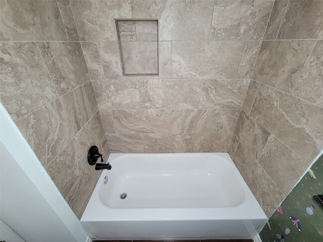 3735 Hickory Knob Dr