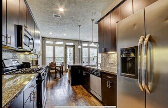 42 Aventura Pl in Spring, TX - Building Photo - Building Photo