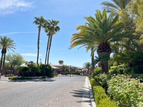 101 N Buteo Woods Ln in Las Vegas, NV - Building Photo - Building Photo