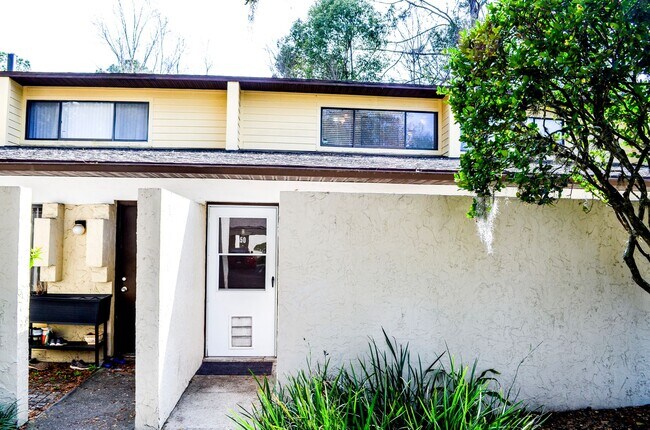 property at 2508 SW 35th Pl