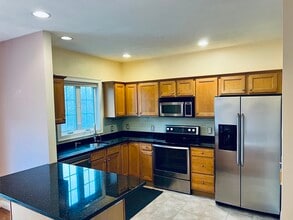 9 Nirvana Dr in Saugus, MA - Building Photo - Building Photo