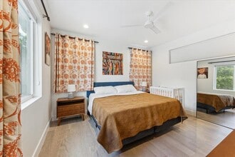 5413 Blue Bird Ln in Austin, TX - Building Photo - Building Photo