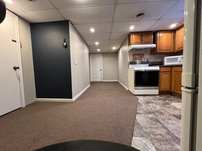 813 1st Ave NE in East Grand Forks, MN - Building Photo - Building Photo