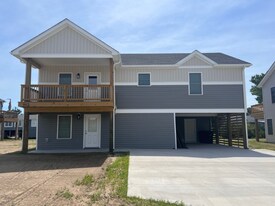 302 Indian Dr in Kill Devil Hills, NC - Building Photo