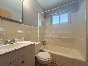 3219 Buder Ct in St. Ann, MO - Building Photo - Building Photo