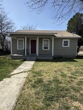 823 N Jackson St in San Angelo, TX - Building Photo - Building Photo